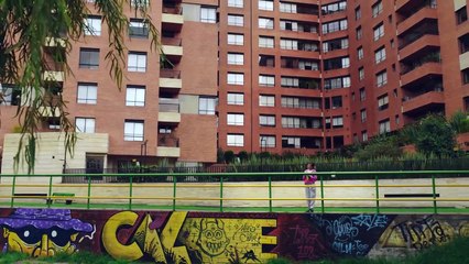 Pasada de moda Mariana entra en pánico para el lanzamiento del restaurante  Serie web