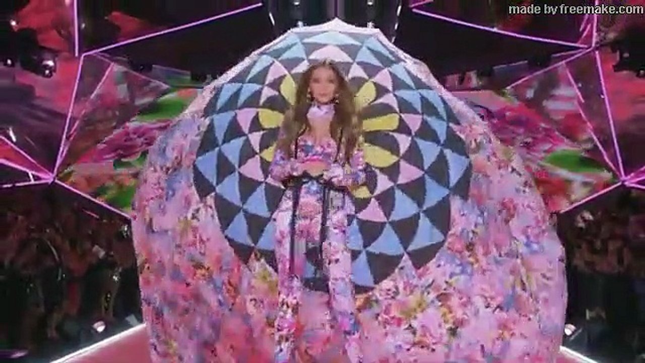 Shawn Mendes - Lost In Japan (Live From The Victoria’s Secret 2018 Fashion Show)