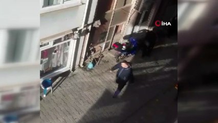 Bunalıma giren kadın intihar etti, sağlık ekipleri hayata döndürmek için kalp masajı yaptı
