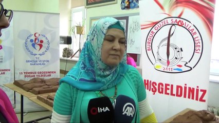 15 Temmuz şehitlerini rölyef sanatı ile resmediyorlar