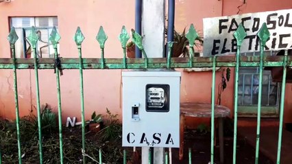 Sem luz em casa desde quarta-feira, morador reclama da Copel