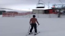 Çılgın Alman Sarıkamış Kayak Merkezinde Çıplak Kayak Yaptı