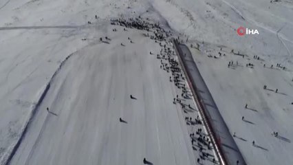 Erciyes'te Sezon Açıldı, Kayak Severler Akın Etti