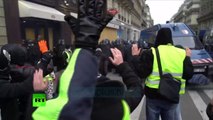 Dy të vdekur e dhjetëra të arrestuar në Francë - News, Lajme - Vizion Plus