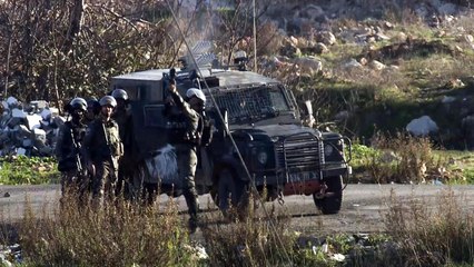 الاحتلال يصعد بالضفة بعد قتل حارس في مستوطنة