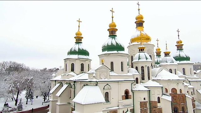 Ukraine splits from Russian Orthodox Church after three centuries