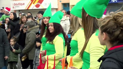 Martigues:  le Père Noël est arrivé en bateau !