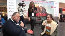 İzmir 'Bizim İçin Şampiyon' Filminin Oyuncuları İzmir Galasına Katıldı