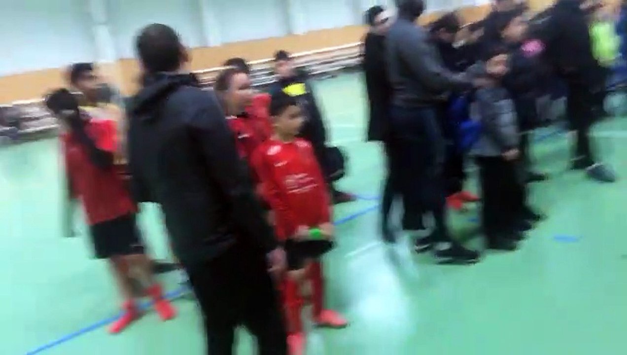 Remise dotation matérielle merci au district à ses membres son président et à Marco pour son organisation merci M Marc Mathieu