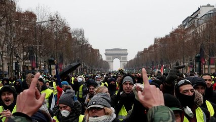 تظاهرات جلیقه زردها برای پنجمین هفته ادامه یافت