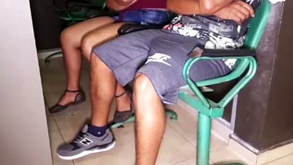 PM encaminha casal com buchas de cocaína e dinheiro para a delegacia