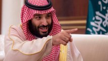 محمد بن سلمان يلتقي شاباً سعودياً وهذا ما حدث بينهما