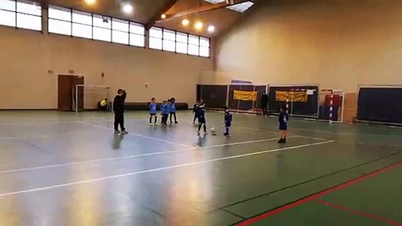 LES U6/U7 AU TOURNOI EN SALLE DE RIVERY
