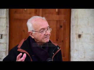 Portat e shtëpive gjirokastrite, përfshihen në një kalendar - Top Channel Albania - News - Lajme