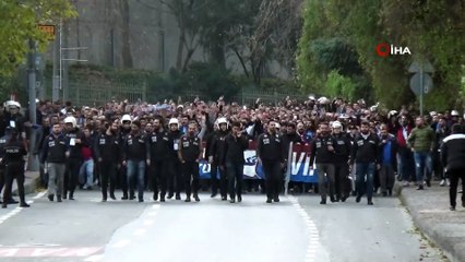 Trabzonspor taraftarı Vodafone Park’a geldi