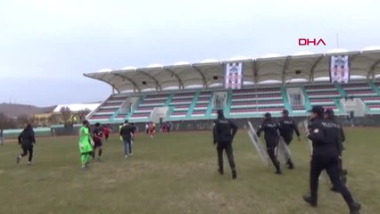 Spor Aksaray'da Amatör Maç Sonrası Futbolcular Kavga Etti