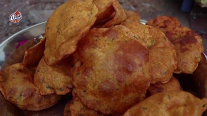 Descargar video: Aloo Puri Recipe -  - Potato Poori By Grandma - How To Make Aloo Puri -