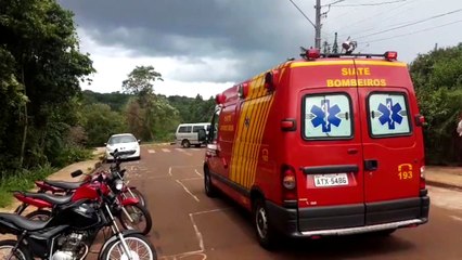Jovem cai de cachoeira e bate a cabeça em pedra
