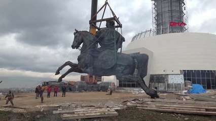 Bolu 19 Tonluk Dev Köroğlu Heykeli 65 Metre Yüksekliğe Konuldu