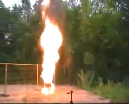 Balles de ping pong : ça prend feu facilement !