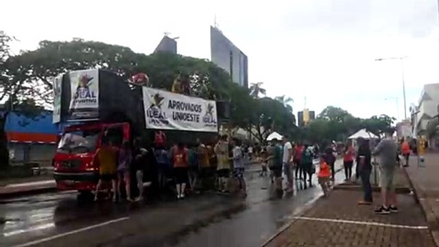 Lista de aprovados da Unioeste é divulgada na Av. Brasil