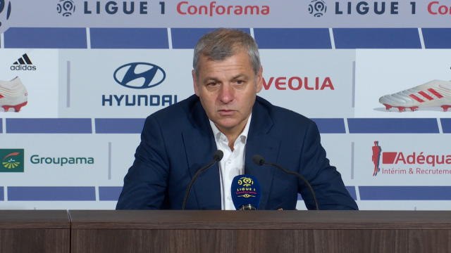 18e j. - Genesio : J'aimerais bien un retour de Benzema à Lyon avec le Real