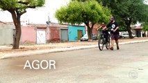 Moradores de vila na periferia de Petrolina (PE) recebem bicicletas
