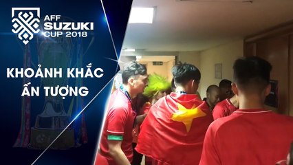 Độc: Các học trò cướp phòng họp báo, "tắm" cho thầy Park Hang-seo | VFF Channel