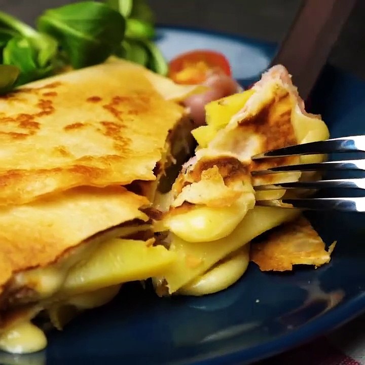 12 KITCHEN HACKS TO SAVE THE DAY