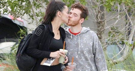 Metin Hara'nın "Ayrılık Yok" Açıklamasından Sonra Adriana Lima, Birlikte Olan Fotoğrafları Sildi