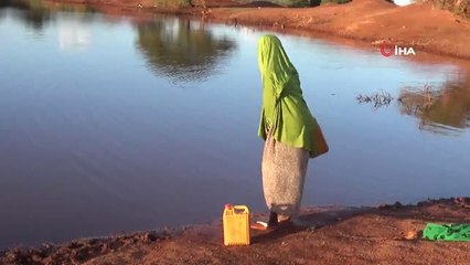 Yiyecek Bulabilmek İçin Ölüyorlar- Somali'de İnsanlık Dramının Yaşandığı Kampta Yürek Burkan...