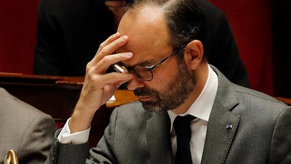 رئيس وزراء فرنسا يتوقع عجزا بالميزانية يتجاوز الحد المقبول بالاتحاد الأوروبي