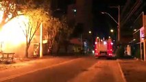 Incêndio no bairro Praia de Itaparica, em Vila Velha, na noite deste domingo (16)