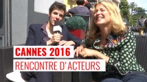 Cannes : on a parlé pandas roux et mariage avec Vincent Lacoste et Virginie Efira