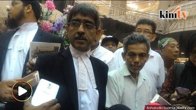 RCI Forex: Mahkamah tolak cabaran undang-undang Dr M