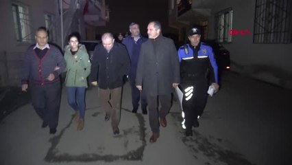 Bursa'da Polis, Suriyelilerin Entegrasyonu İçin Broşür Dağıttı