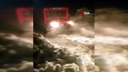 Kocaeli’de karda mahsur kalan 7 kişiyi AFAD ekipleri kurtardı