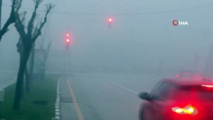 Manisa’da Yoğun Sis Etkisini Sürdürüyor