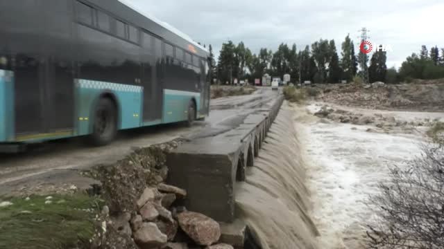 Antalya'da 4 Yılın En Yağışlı Aralık Ayı...taşan Boğaçay'ın Su Seviyesi Azalırken, Kapanan Köprü...