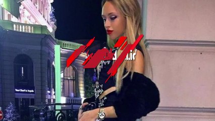 Wanita Sosialita Seksi ini Ditangkap polisi karena Jual Barang Ini