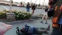 نواز شریف کے مسلح گارڈز نے سما کے کیمرہ میں پر اسمبلی گیٹ پر بد ترین تشدد کا نشانہ بنایا ہے