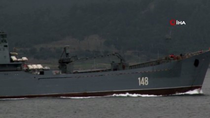 Rus savaş gemisi Çanakkale Boğazı'ndan geçti