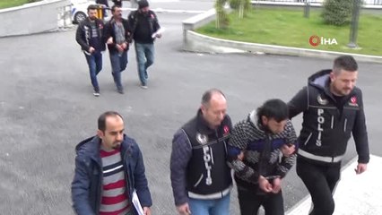 Uyuşturucu Ticaretinden Gözaltına Alınan Baba ve Oğlu Adliyeye Sevk Edildi
