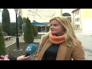 Korçë, studentet të ndarë për protestën - News, Lajme - Vizion Plus