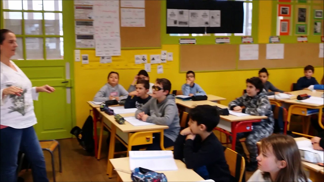La députée Caroline Fiat en visite dans une classe de CM2 de l’école Arthur-Rimbaud de Blénod-lès-Pont-à-Mousson