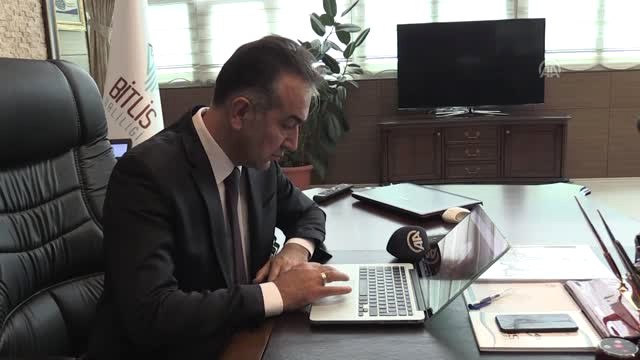 Vali Çağatay, Aa'nın Yılın Fotoğrafları Oylamasına Katıldı