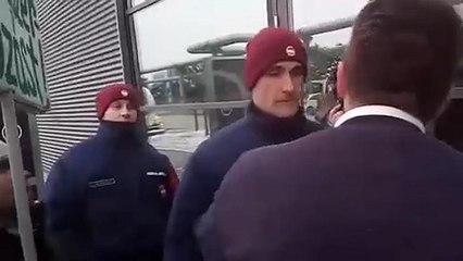 Budapest: deputati dell'opposizione sbattuti fuori dalla tv pubblica