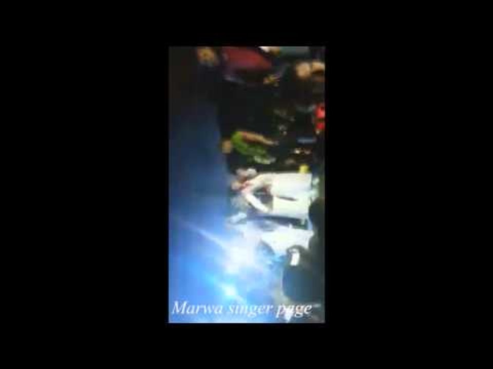 مروى حافيه القدمين