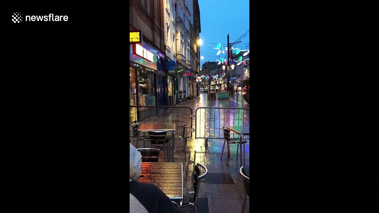 Police cordon off St. Mary's Street in Cardiff in 'ongoing incident'