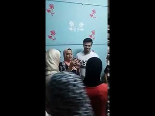 لحظه هجوم الجمهور علي حسين غاندي